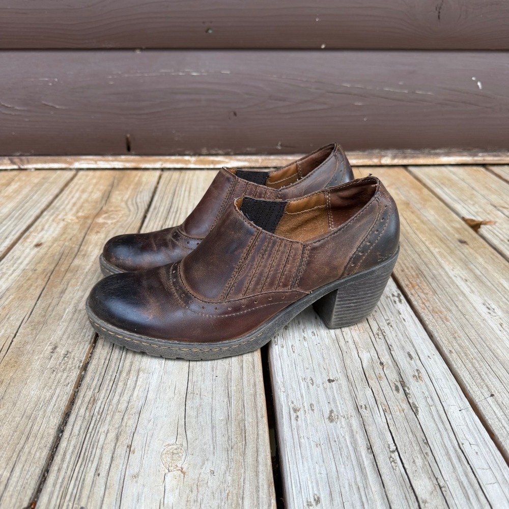 b.o.c. Born Concept Heeled Booties Womens 9.5 Brown Leather Wingtip Slip On